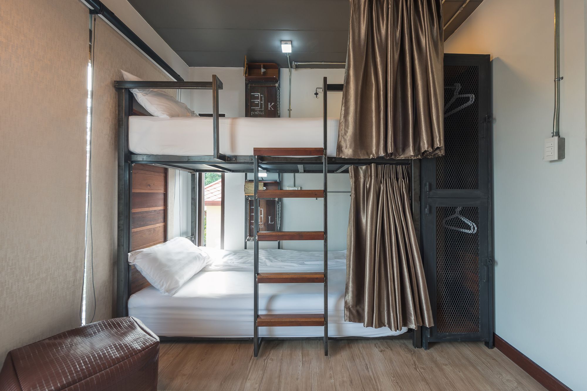 33 Poshtel (Adults Only) Hotel Chiang Mai Exterior photo